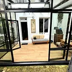 Atypical Residence In Paris